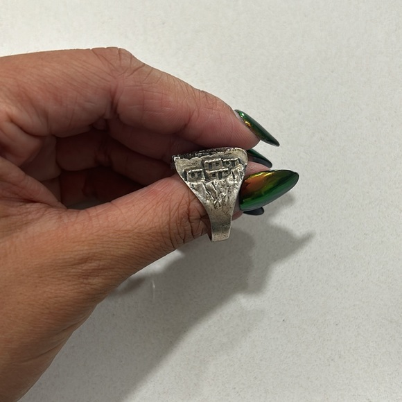 Size 10 vintage sterling silver and turquoise eagle ring - Picture 2 of 2